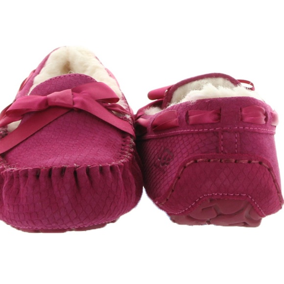 fuchsia pink loafers